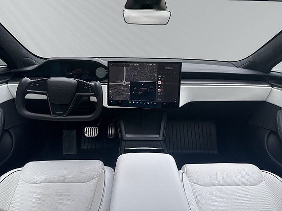 Tesla Model S 13 of 29