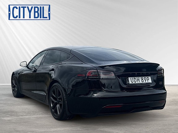 Tesla Model S 3 of 29