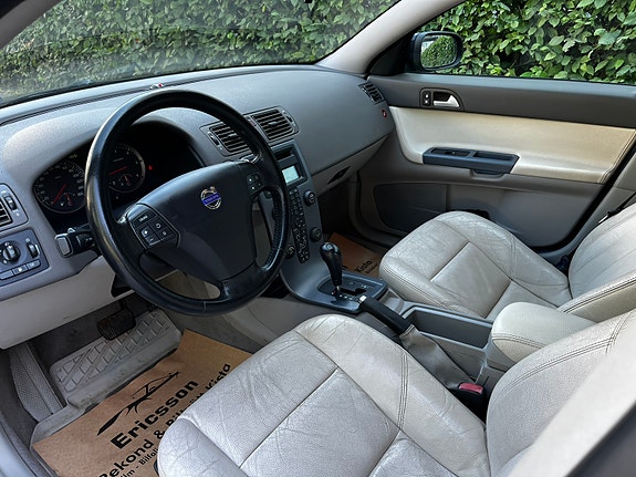 Volvo V50 5 of 6