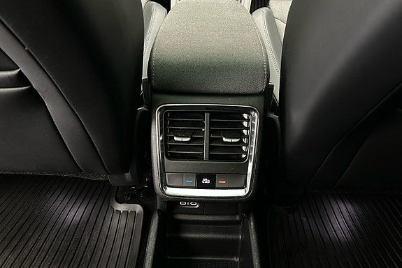 Skoda Enyaq 24 of 30