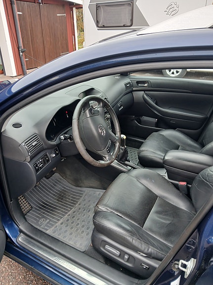 Toyota Avensis 5 of 13