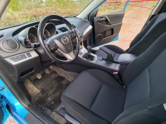 Mazda 3 9 of 14