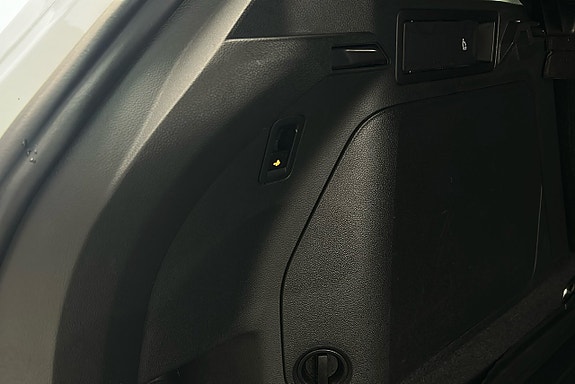 Volkswagen Tiguan 16 of 26
