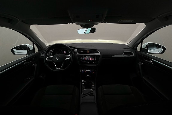 Volkswagen Tiguan 6 of 26