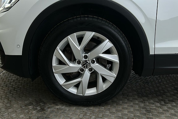 Volkswagen Tiguan 12 of 26