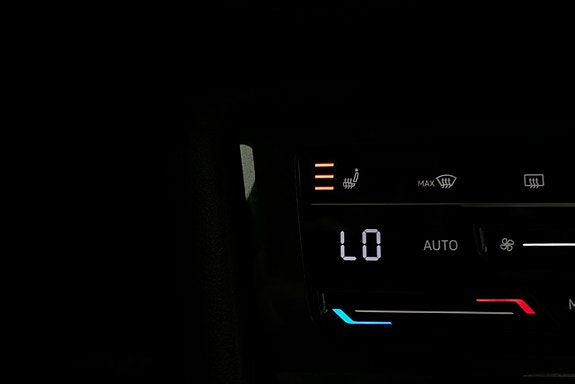 Volkswagen Tiguan 19 of 26