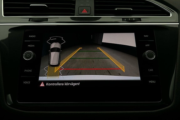Volkswagen Tiguan 24 of 26