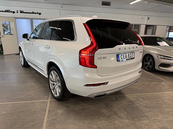 Volvo XC90 4 of 23