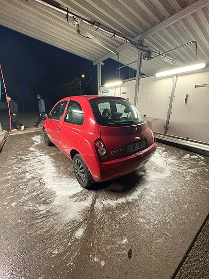 Nissan Micra 3 of 5