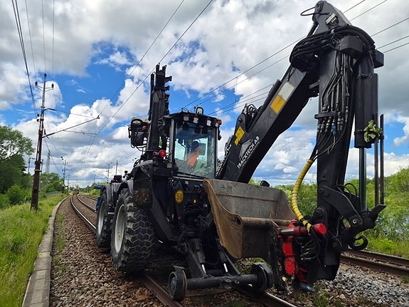 Huddig 1260 B Rail 3 of 12