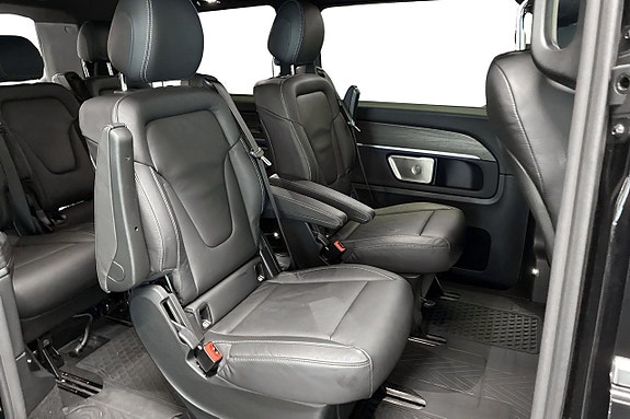 Mercedes-Benz V300 10 of 27