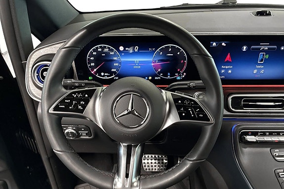 Mercedes-Benz V300 16 of 27