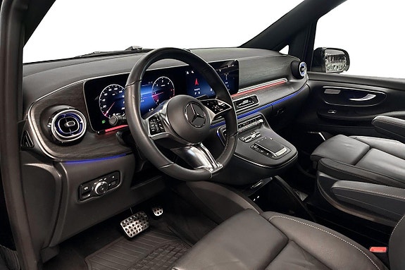 Mercedes-Benz V300 7 of 27