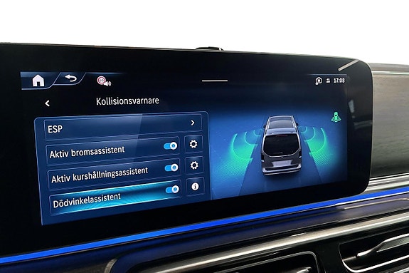 Mercedes-Benz V300 23 of 27