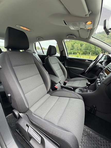 Volkswagen Golf VI 10 of 12