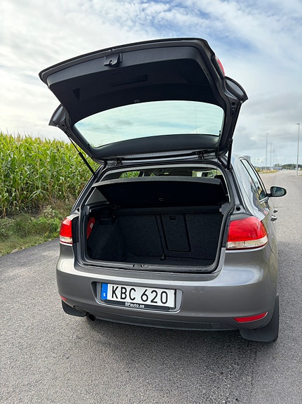 Volkswagen Golf VI 6 of 12
