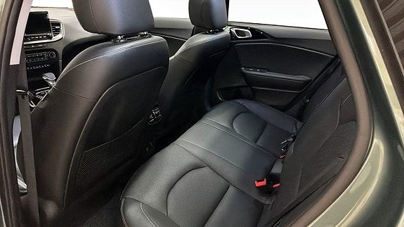 Kia Ceed 9 of 13