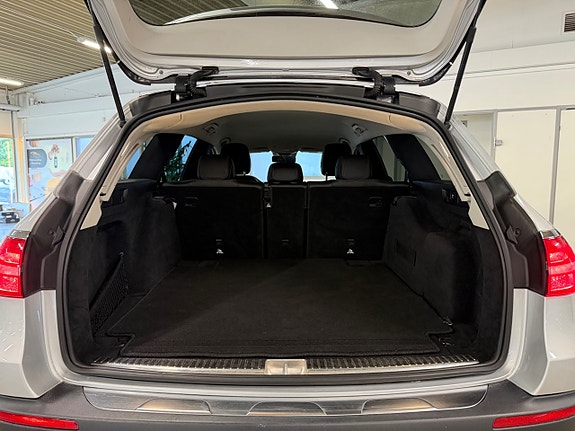 Mercedes-Benz E220 d 5 of 16