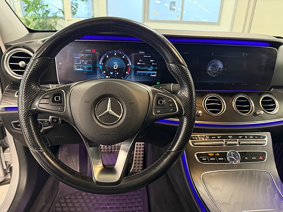 Mercedes-Benz E220 d 11 of 16