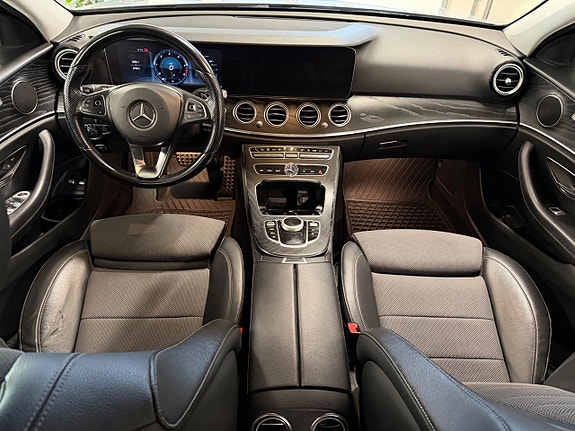 Mercedes-Benz E220 d 8 of 16