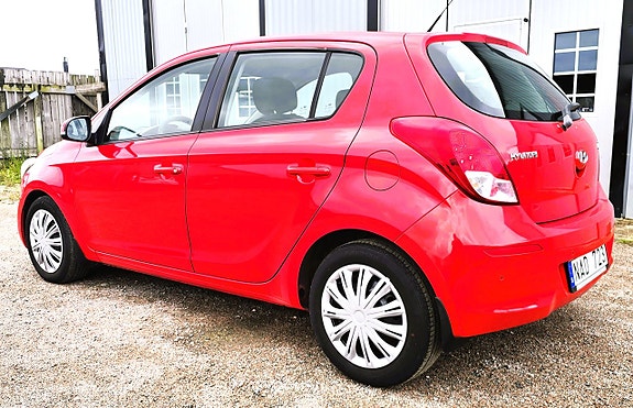 Hyundai i20 4 of 12