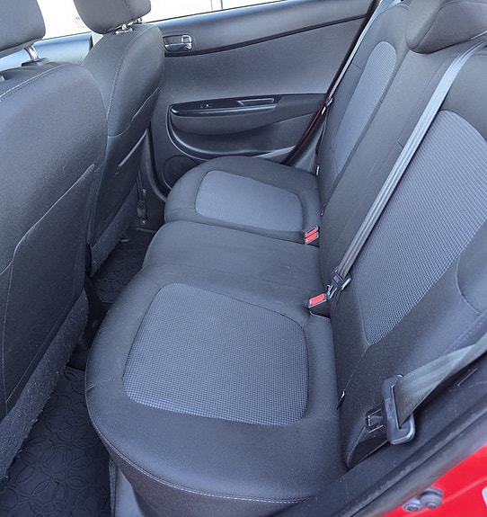 Hyundai i20 9 of 12