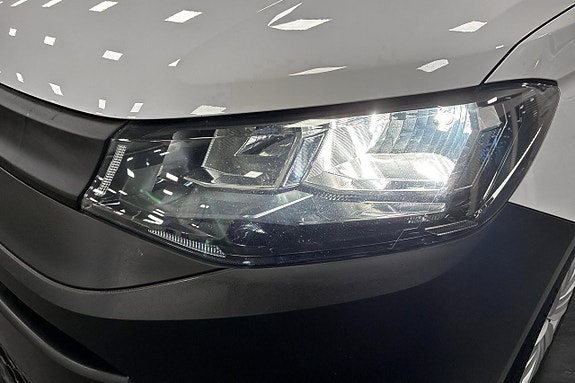Volkswagen Caddy Maxi 21 of 22