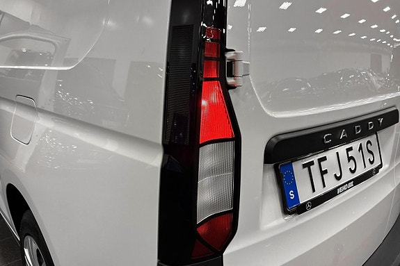 Volkswagen Caddy Maxi 22 of 22
