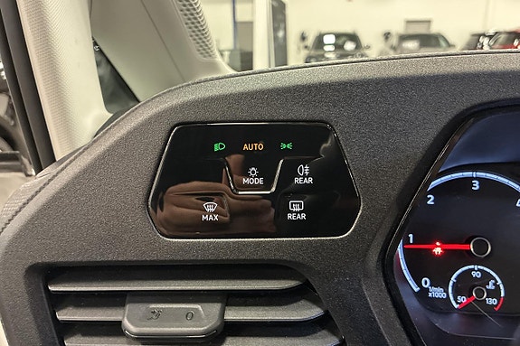 Volkswagen Caddy Maxi 18 of 22