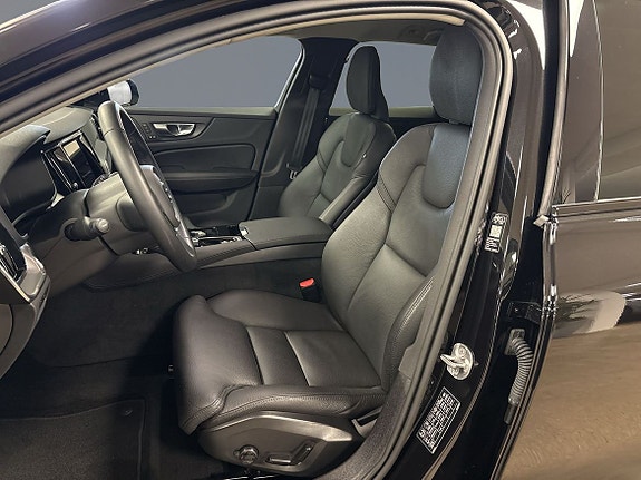 Volvo V60 6 of 12