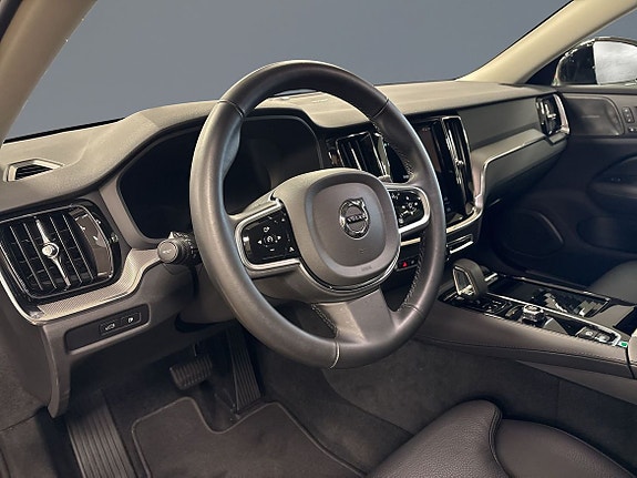 Volvo V60 5 of 12