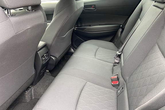 Toyota Corolla Cross 13 of 21
