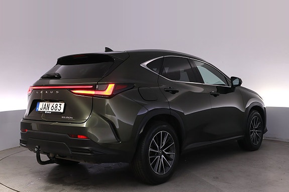 Lexus NX450h+ 5 of 27