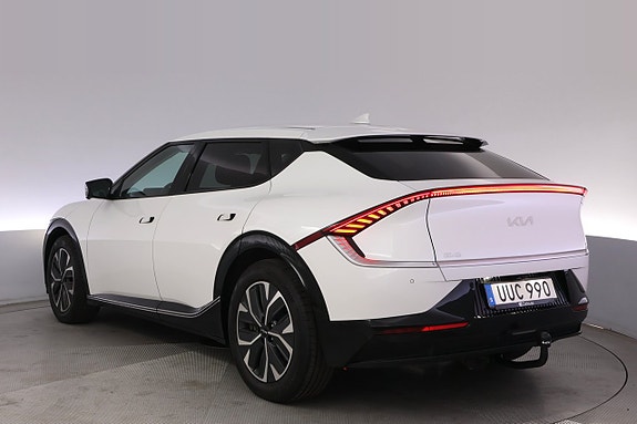 Kia EV6 4 of 27