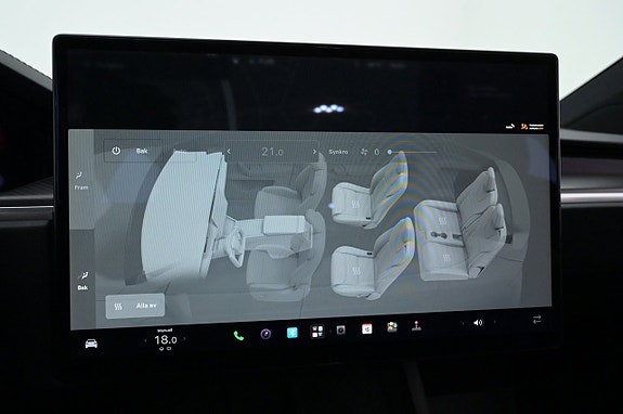 Tesla Model X 18 of 27
