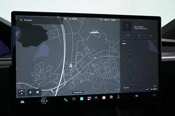 Tesla Model X 21 of 27