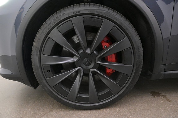 Tesla Model X 27 of 27