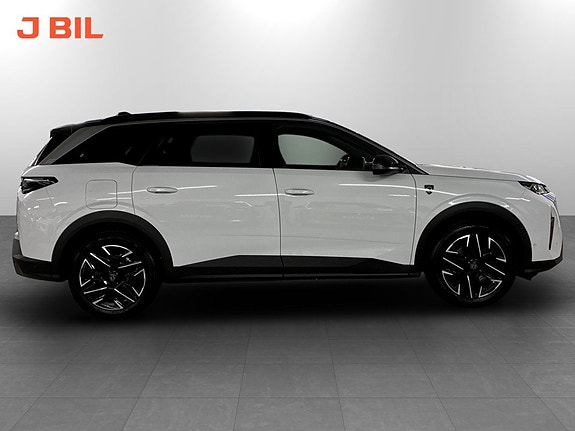 Peugeot 5008 13 of 15