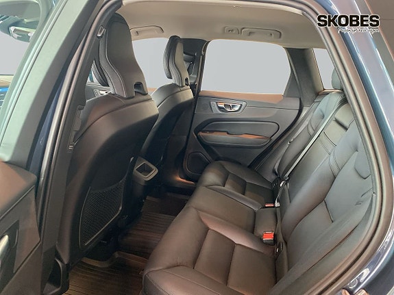Volvo XC60 9 of 29