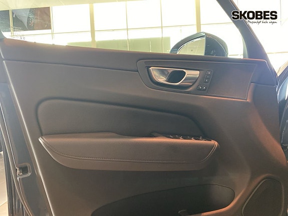 Volvo XC60 15 of 29