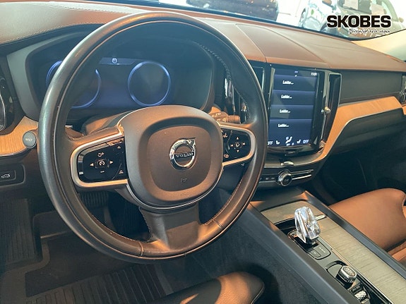 Volvo XC60 23 of 29