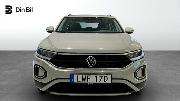 Volkswagen T-Roc 4 of 15