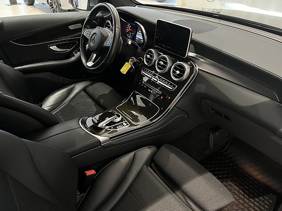Mercedes-Benz GLC220 d 9 of 21