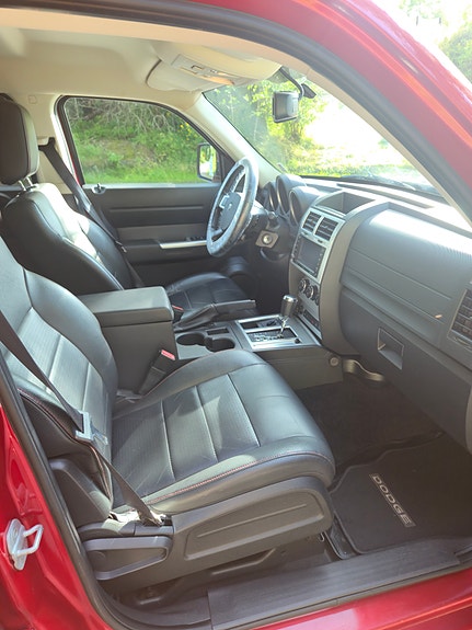 Dodge Nitro 11 of 20
