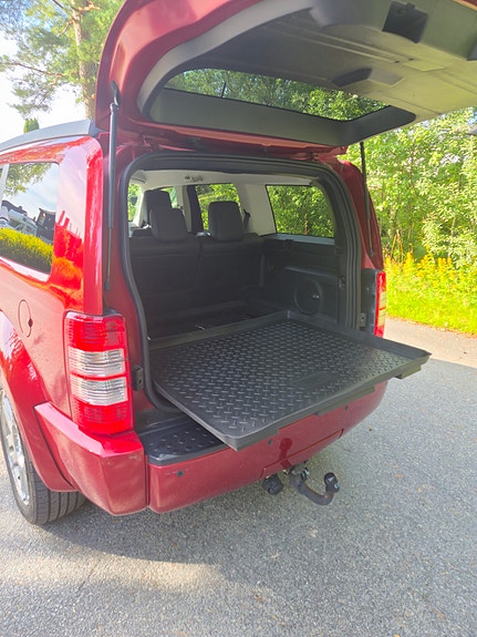 Dodge Nitro 17 of 20