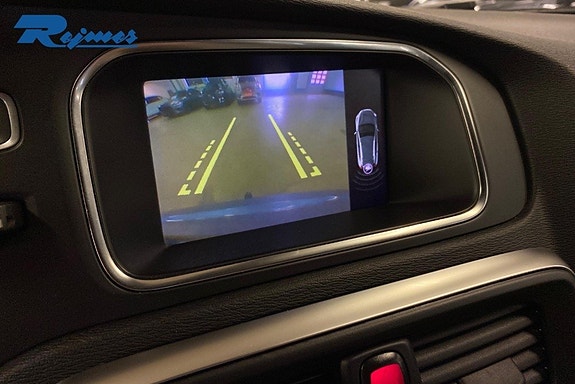 Volvo V40 Cross Country 4 of 12
