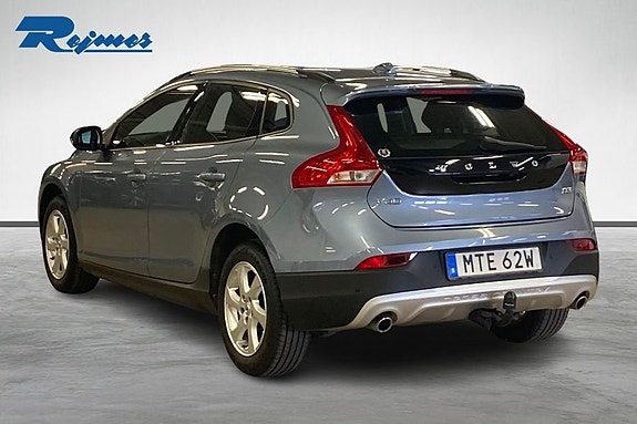 Volvo V40 Cross Country 6 of 12
