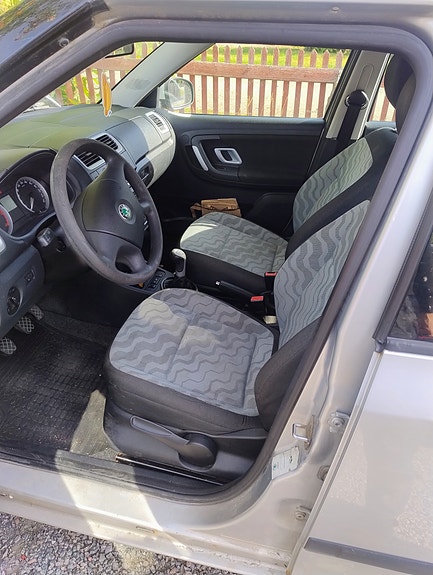 Skoda Fabia 5 of 9