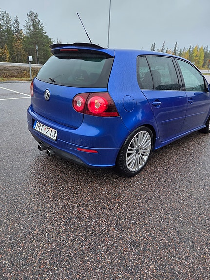 Volkswagen Golf V 3 of 6