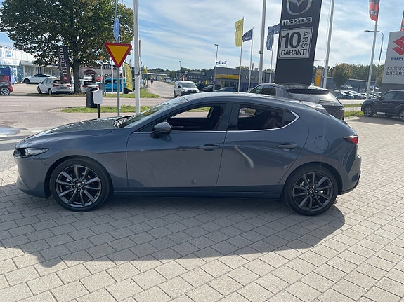 Mazda 3 8 of 24